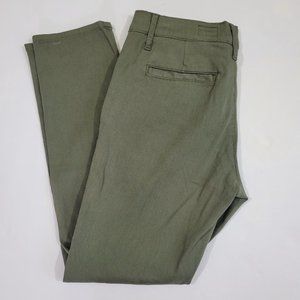 AG Wyatt Utilitarian Slouchy Skinny Cargo Pant in Army Olive Green